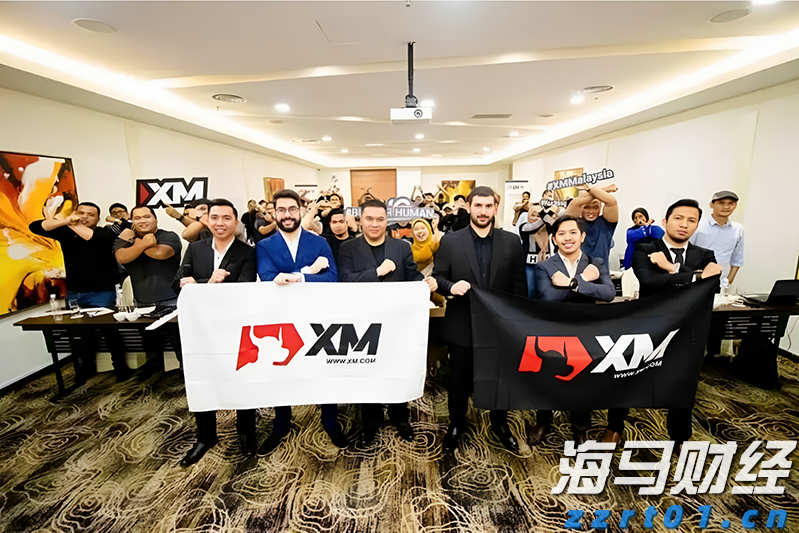 36面锦旗背后的仁心——记“广东好人”李真艮