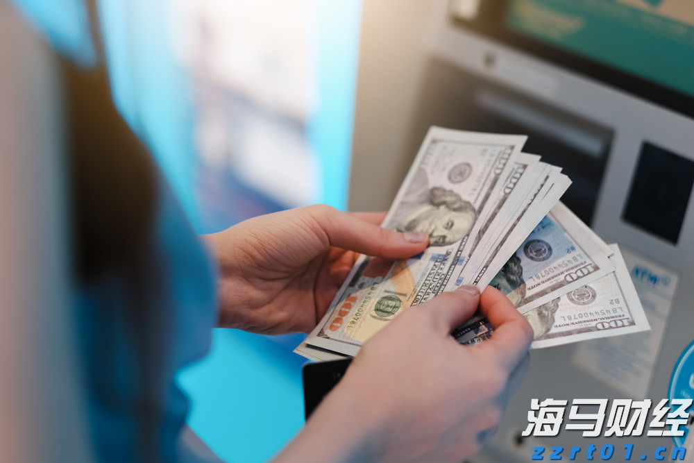 高盛警示：美国基准关税可能升至15%，通胀将达3.3%